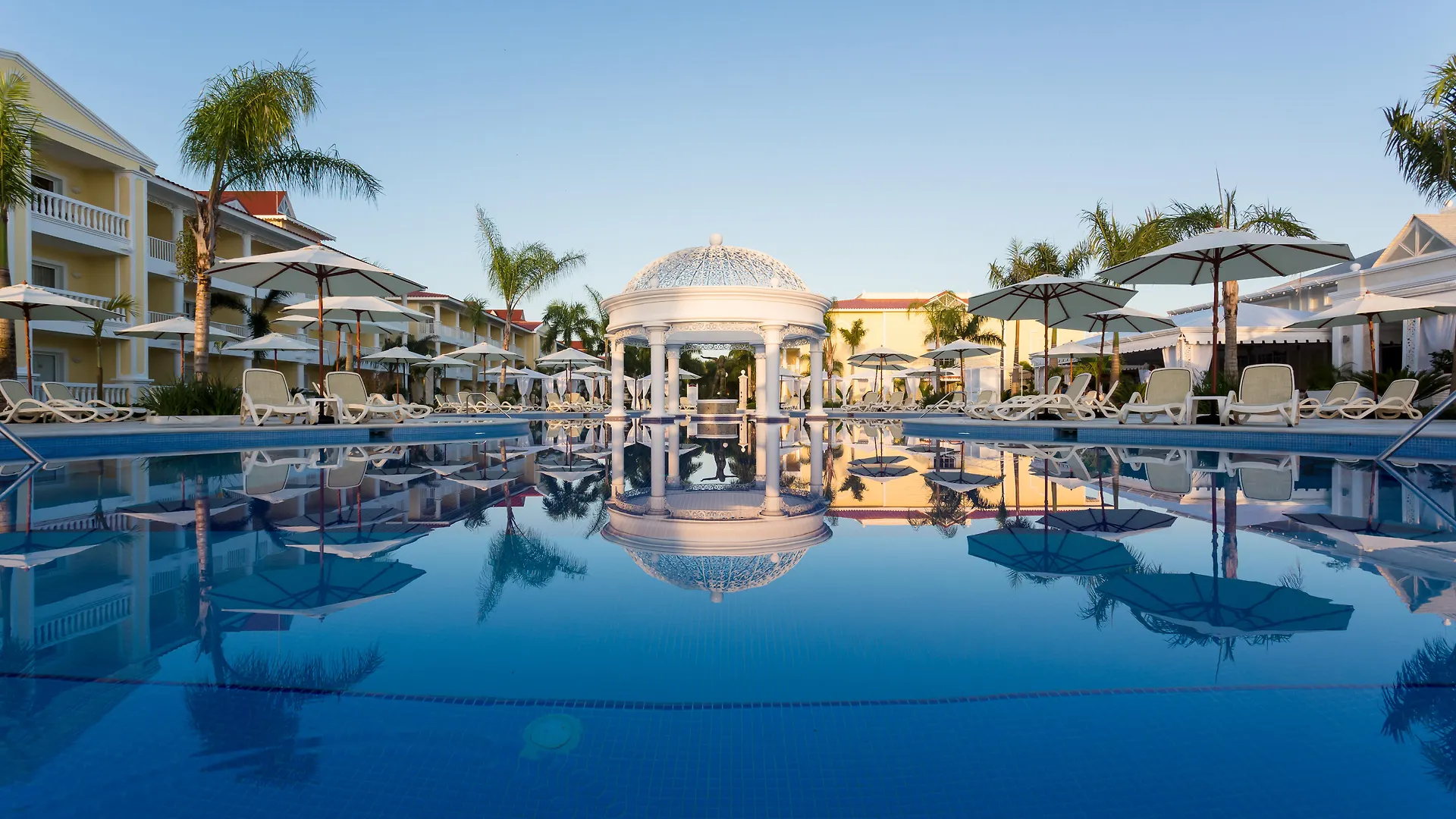 ***** Resort Bahia Principe Luxury Bouganville (Adults Only) El Soco Dominican Republic